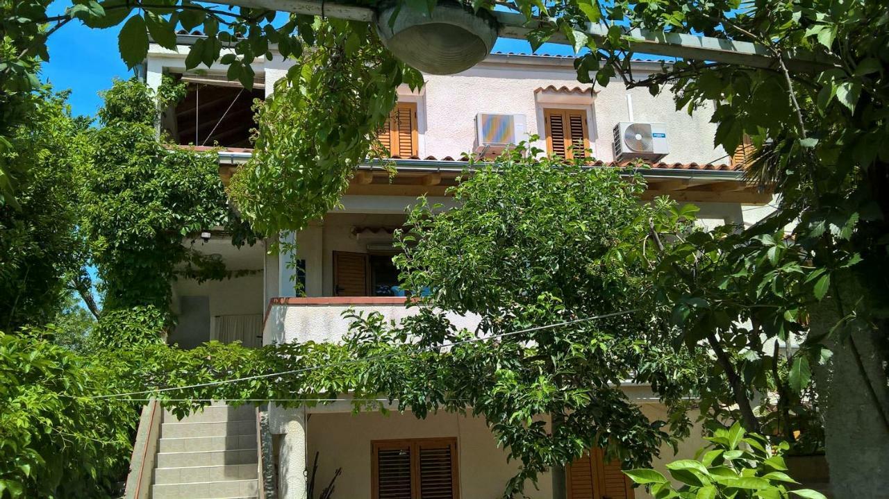 Apartmani Rukonic Aleksandar Nerezine Exterior foto
